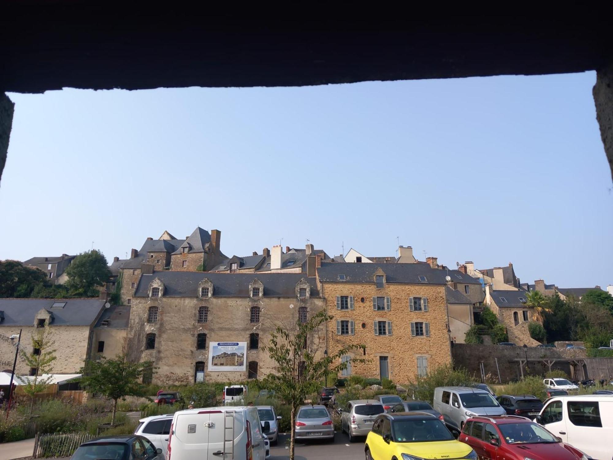 ラ・ロシュ・ベルナール Le Moulin De La Vouteヴィラ エクステリア 写真