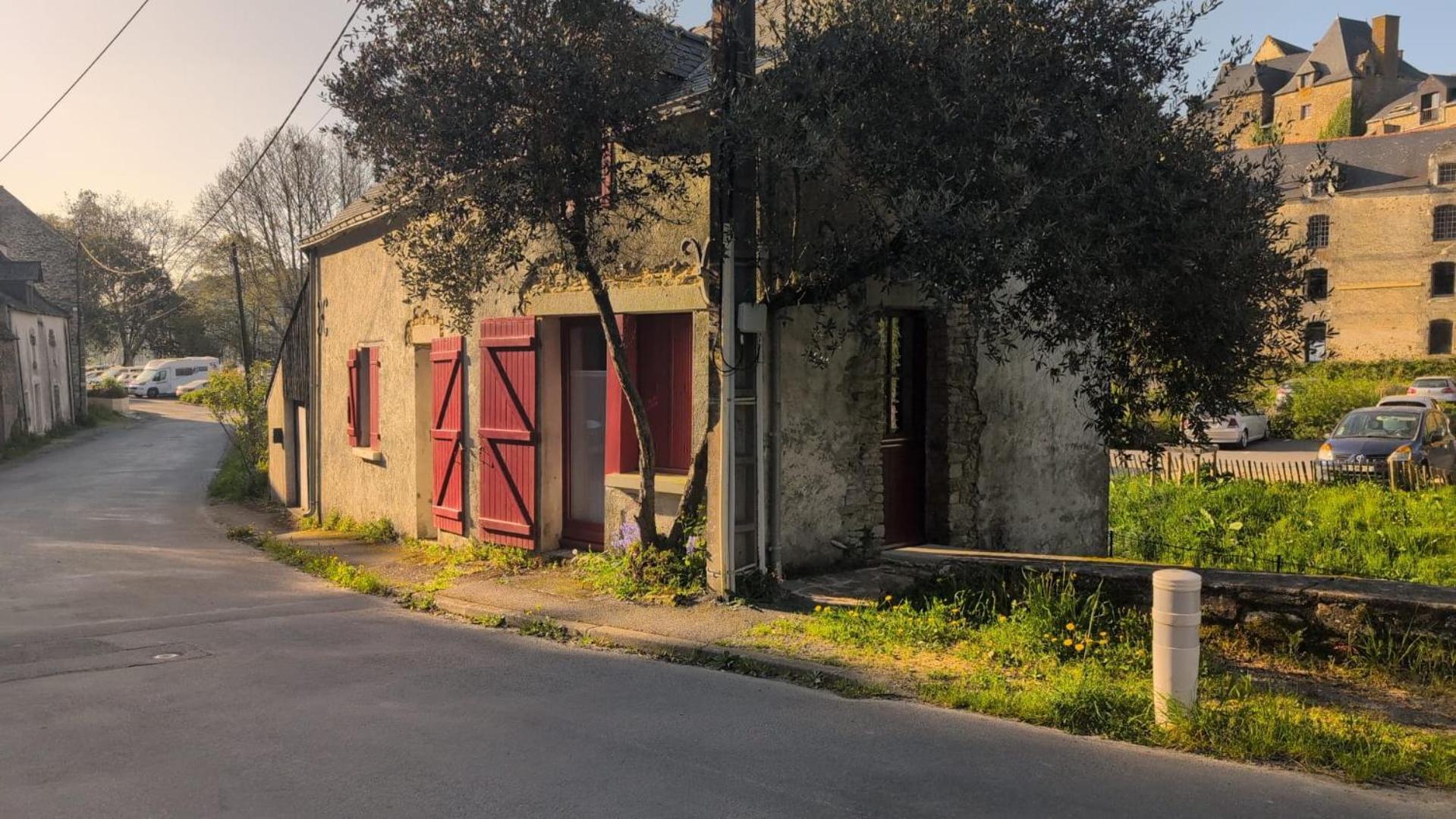 ラ・ロシュ・ベルナール Le Moulin De La Vouteヴィラ エクステリア 写真